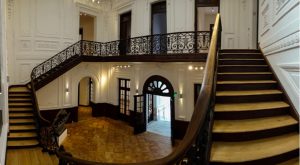Detalle escalera Museo Palacio Dionisi