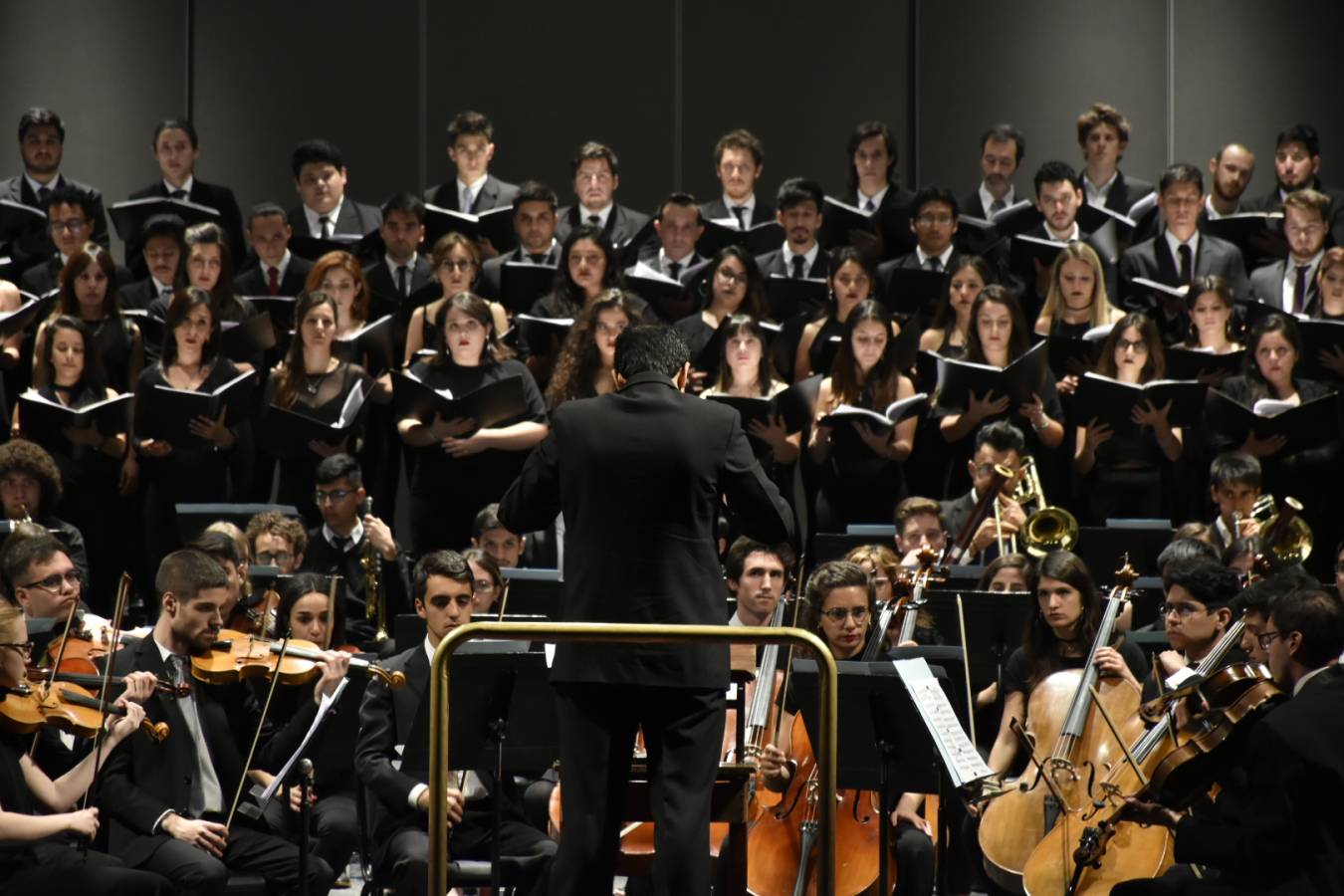 Coro del Seminario de Canto y Orquesta Académica Juvenil