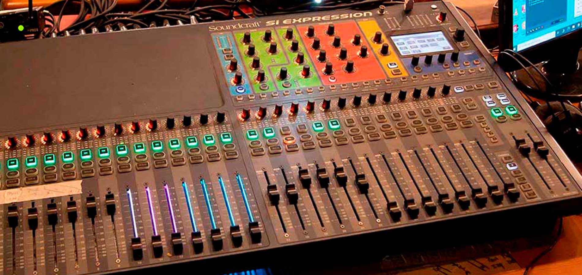 Consola Soundcraft Si Expression 3 32 canales