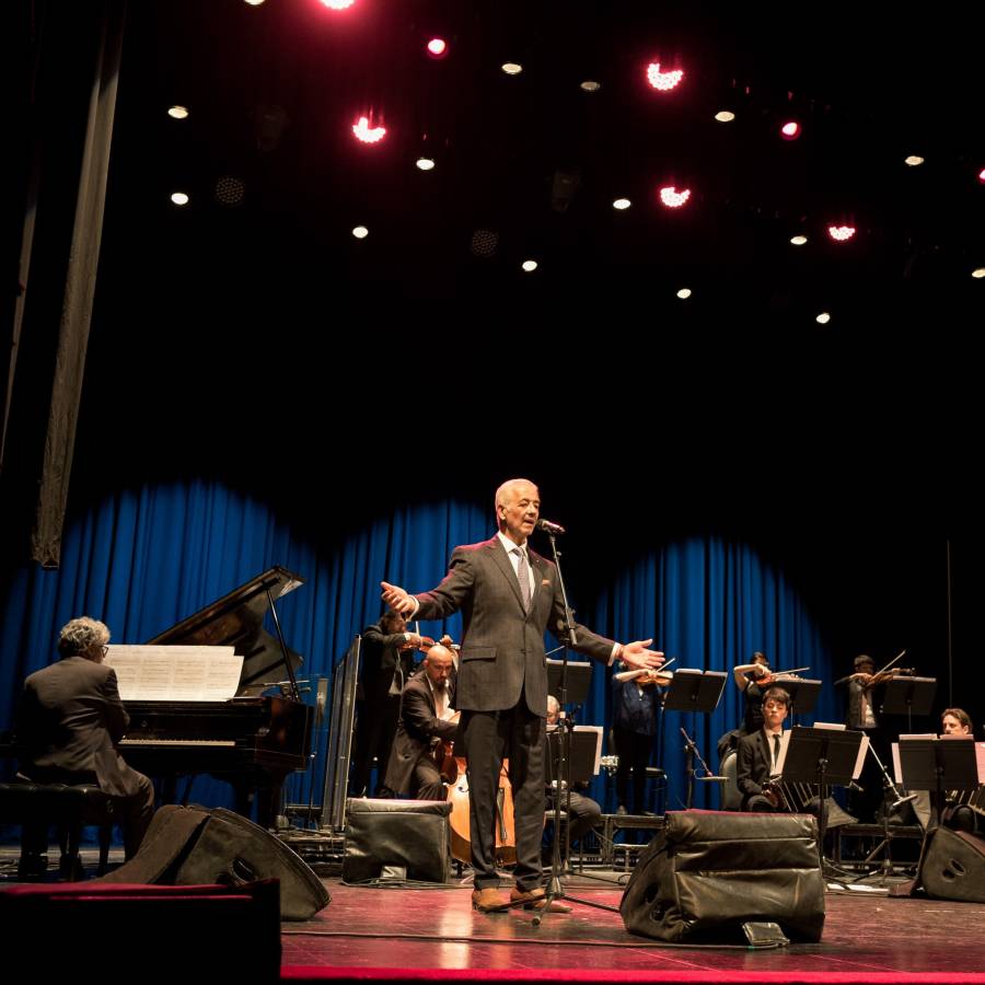 Orquesta de música ciudadana con Visentínc